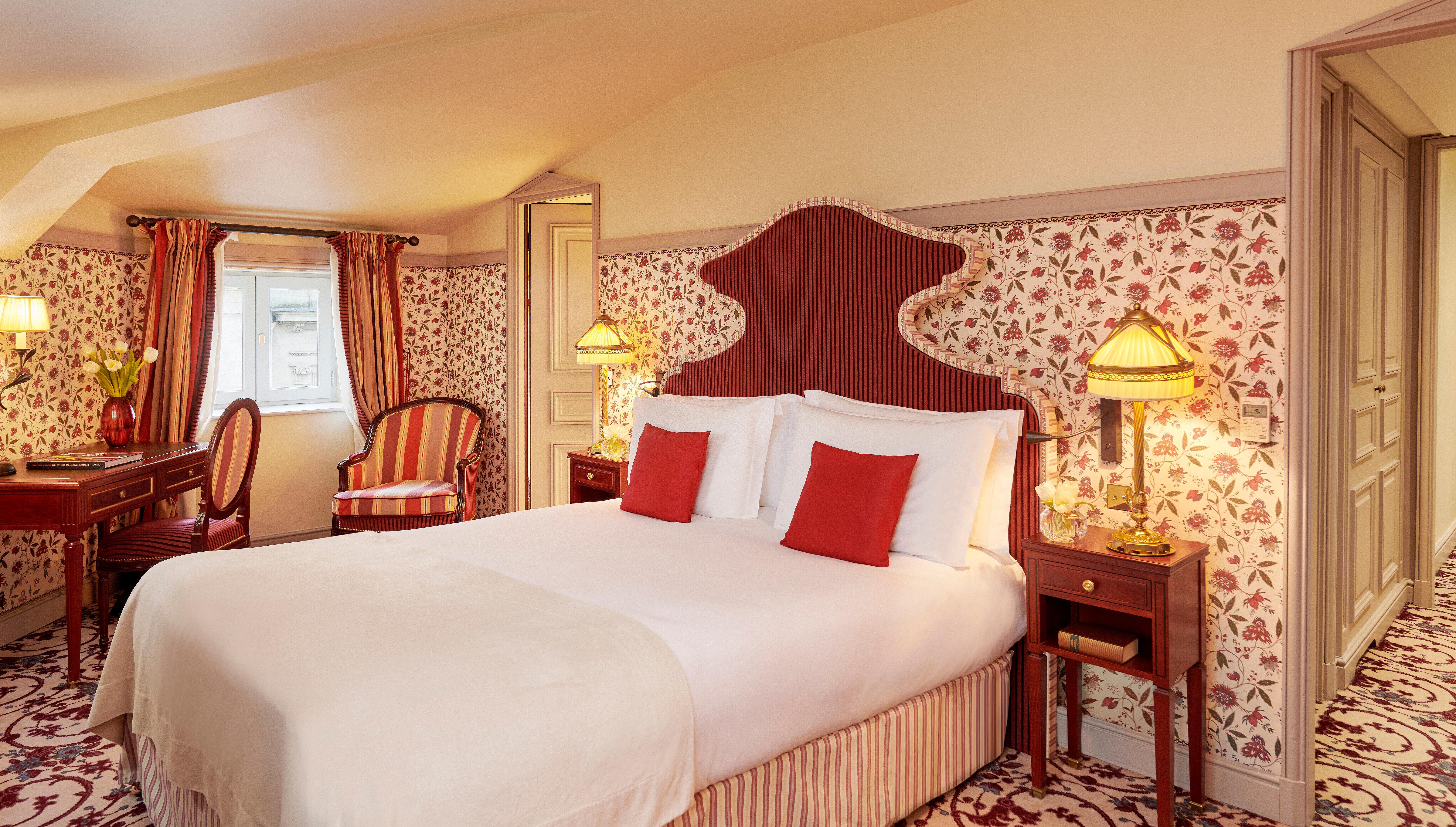 Intercontinental Bordeaux Le Grand Hotel By Ihg Exterior foto A bedroom at the hotel